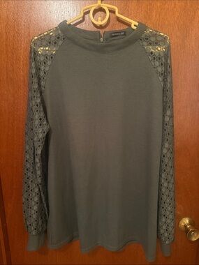MIHOLL Olive Ribbed Knit Top with Back Zip